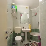Calluna Apartment *